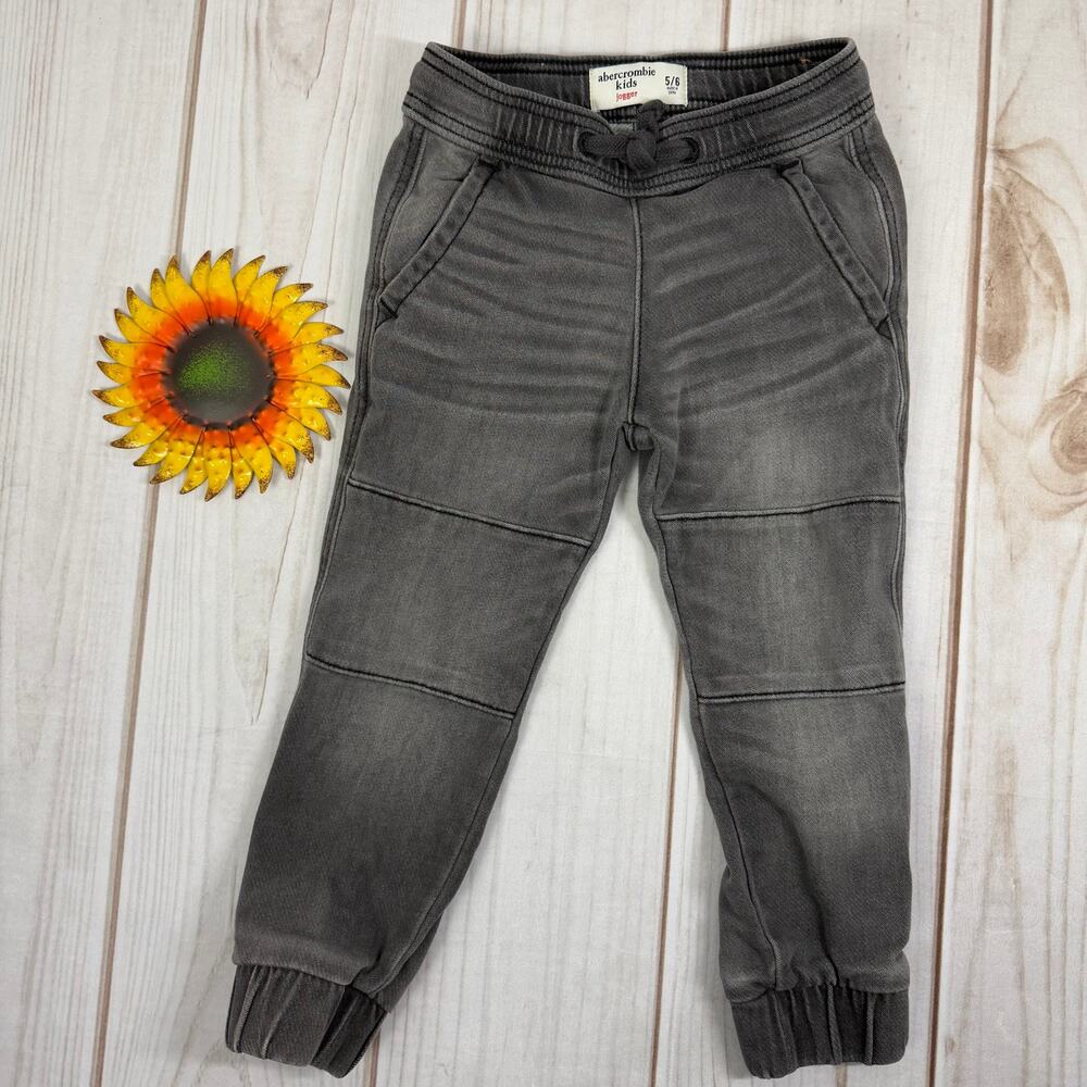 Abercrombie Kids Gray Jogger Pants Size 5/6 Elastic Waist Casual